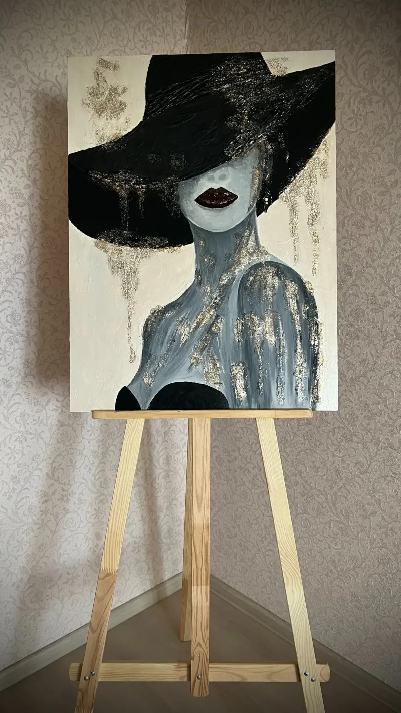 Lady in Hat