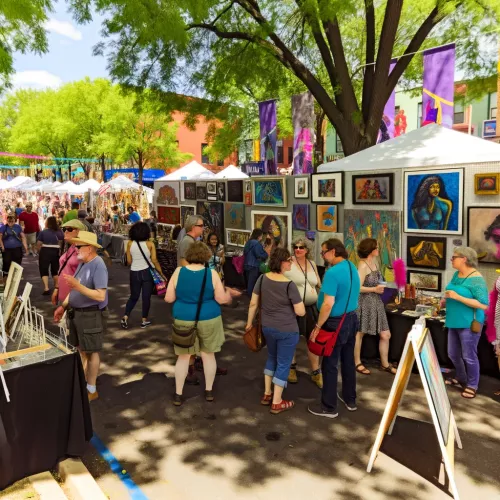 Explore-the-Uptown-Art-Fair-2024-in-Minneapolis
