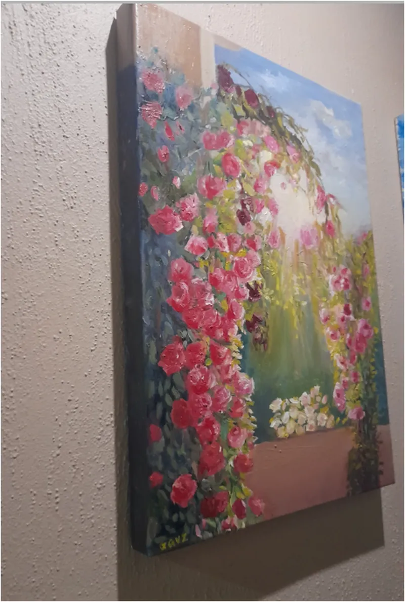 Arched roses detail 2.webp