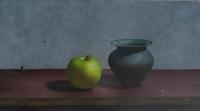 A-pitcher-and-a-green-apple